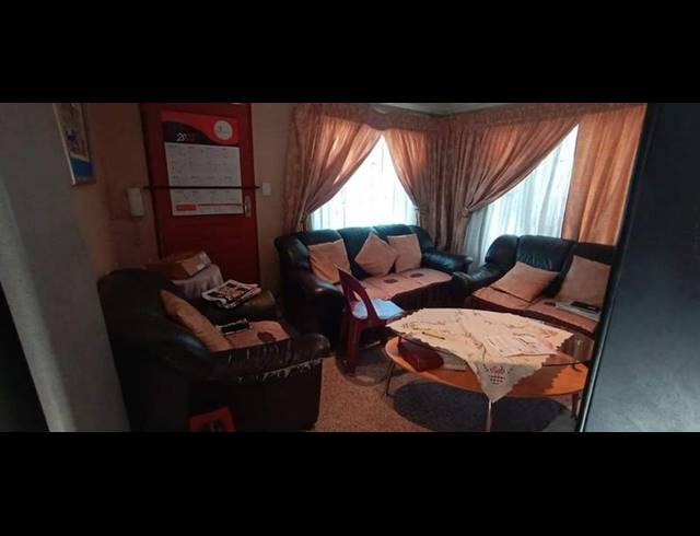 3 BEDROOM HOUSE FOR SALE IN RABIE RIDGE